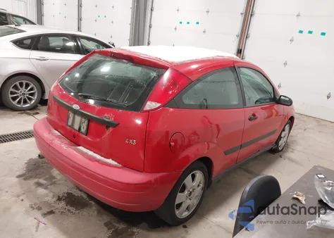 2001 Ford Focus Zx3 из США, поврежденный, VIN 3FAFP31371R251556
